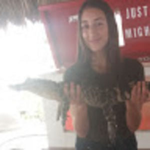 Meet your Posher, Isabelle